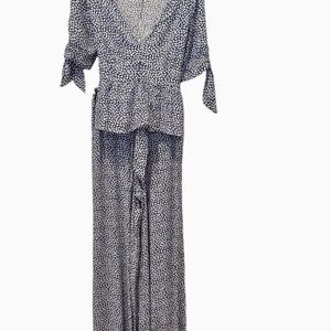 Jessica Simpson Outfit Womens Top Size Small and Wide Leg Pants Sz Extra Small.